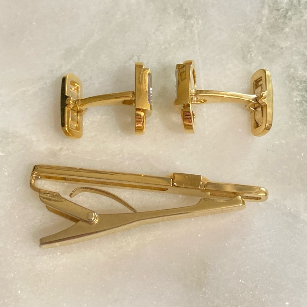 Valentino Cuff Links + Tie Clip Set - Picture 4 of 8